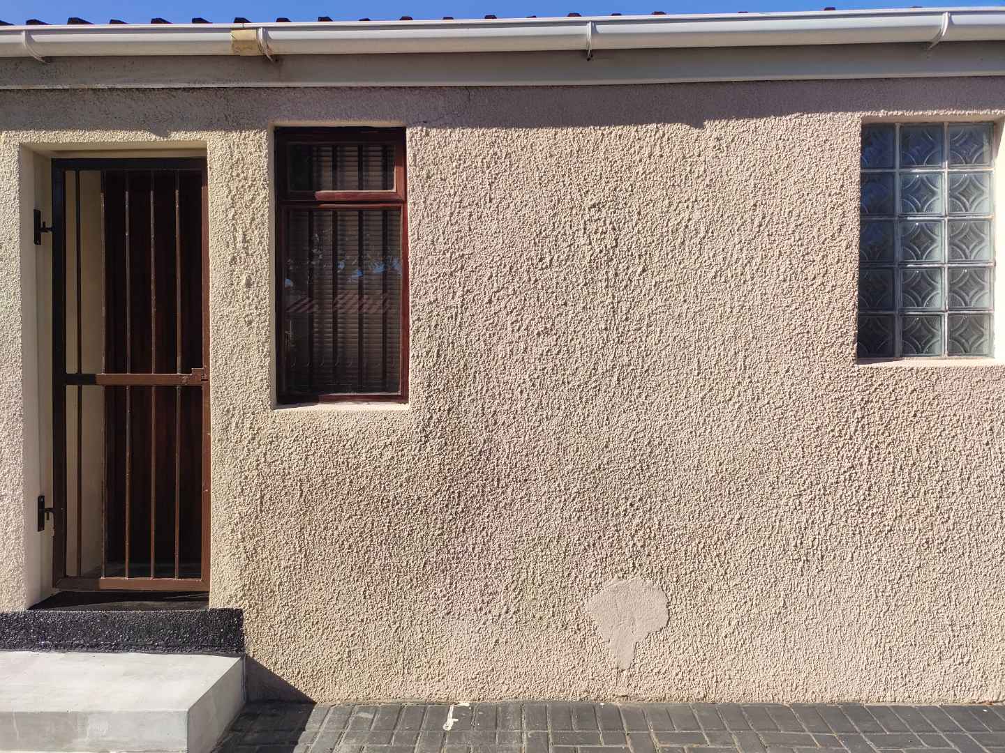 To Let 1 Bedroom Property for Rent in Athlone Western Cape